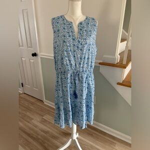NWT Vineyard Vines swing dress.